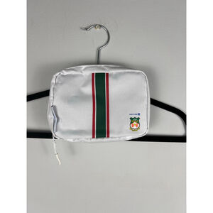 United Airlines × Wrexham AFC Travel Amenity Kit White Bag Recycled Materials Ex